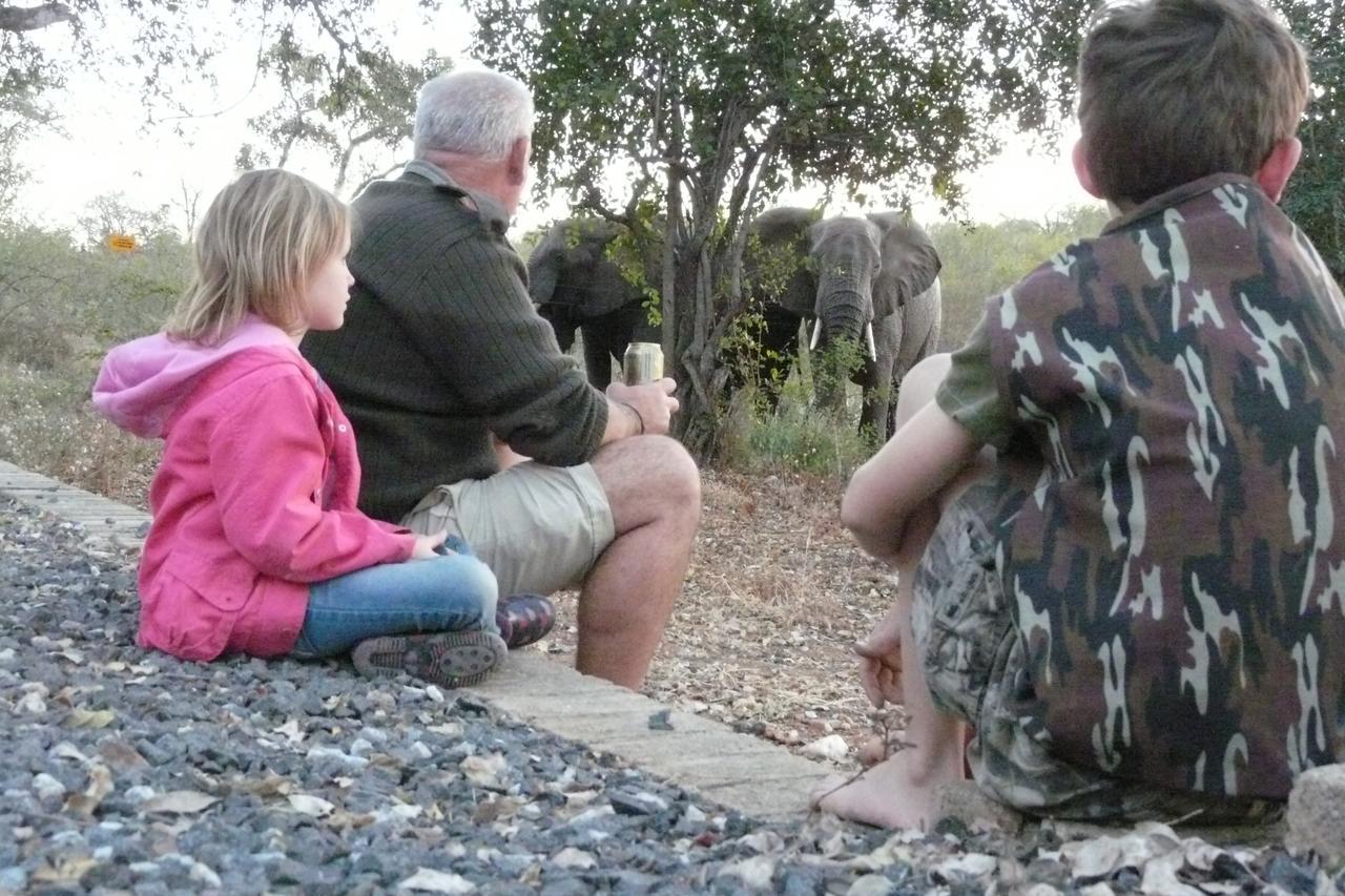 Antares Bush Camp & Umgede Hide Villa Grietjie Wildreservaat Buitenkant foto